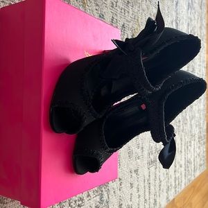 Betsey Johnson used shoes, good condition. Size 8